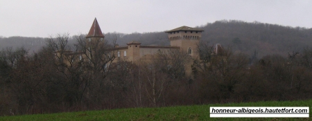 Le château fort de Mézens